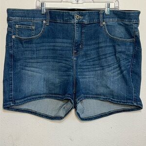 Torrid Womens Bombshell Skinny Shorts Size 26